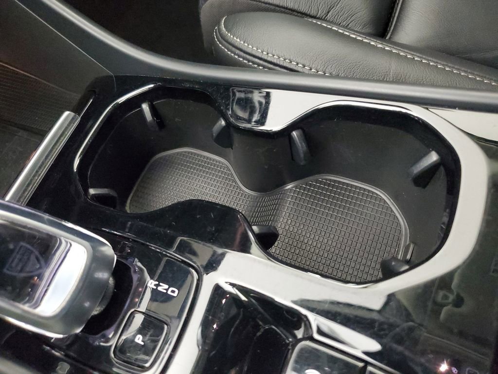 Used 2023 Volvo XC40 B5 Plus w/ Driver Assist Package image 29