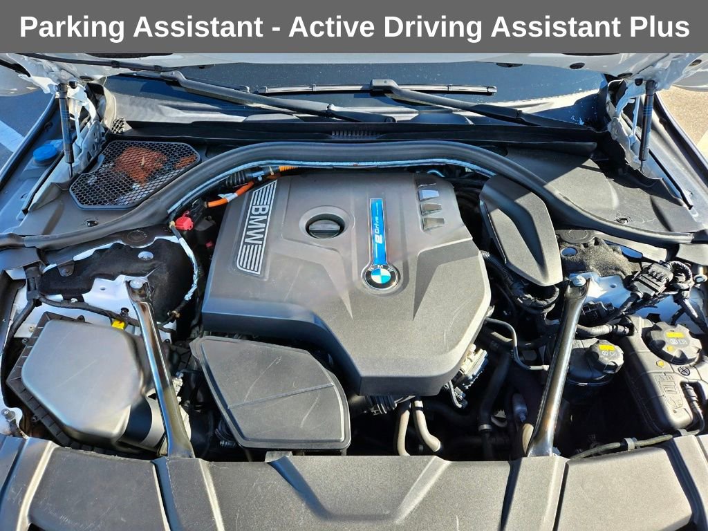 Used 2018 BMW 740e xDrive w/ M Sport Package image 19