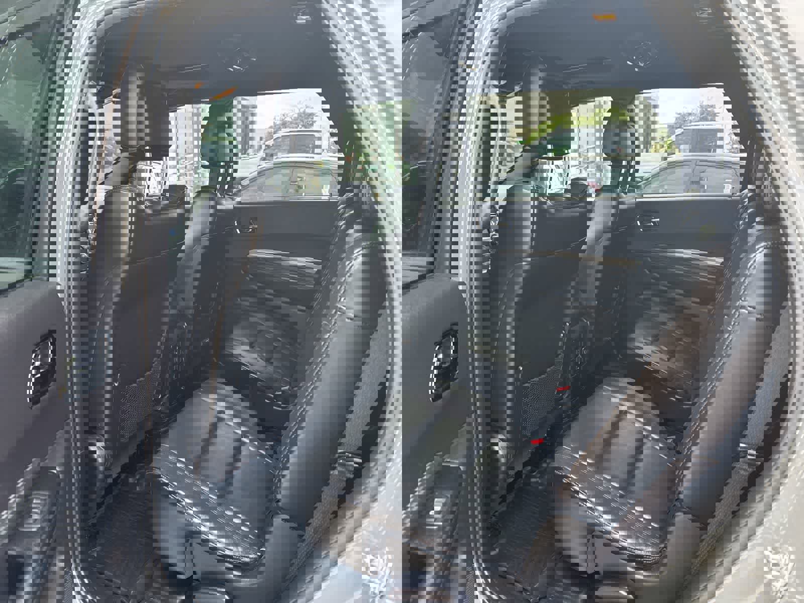 Used 2020 Dodge Durango GT w/ Blacktop Package RWD image 4