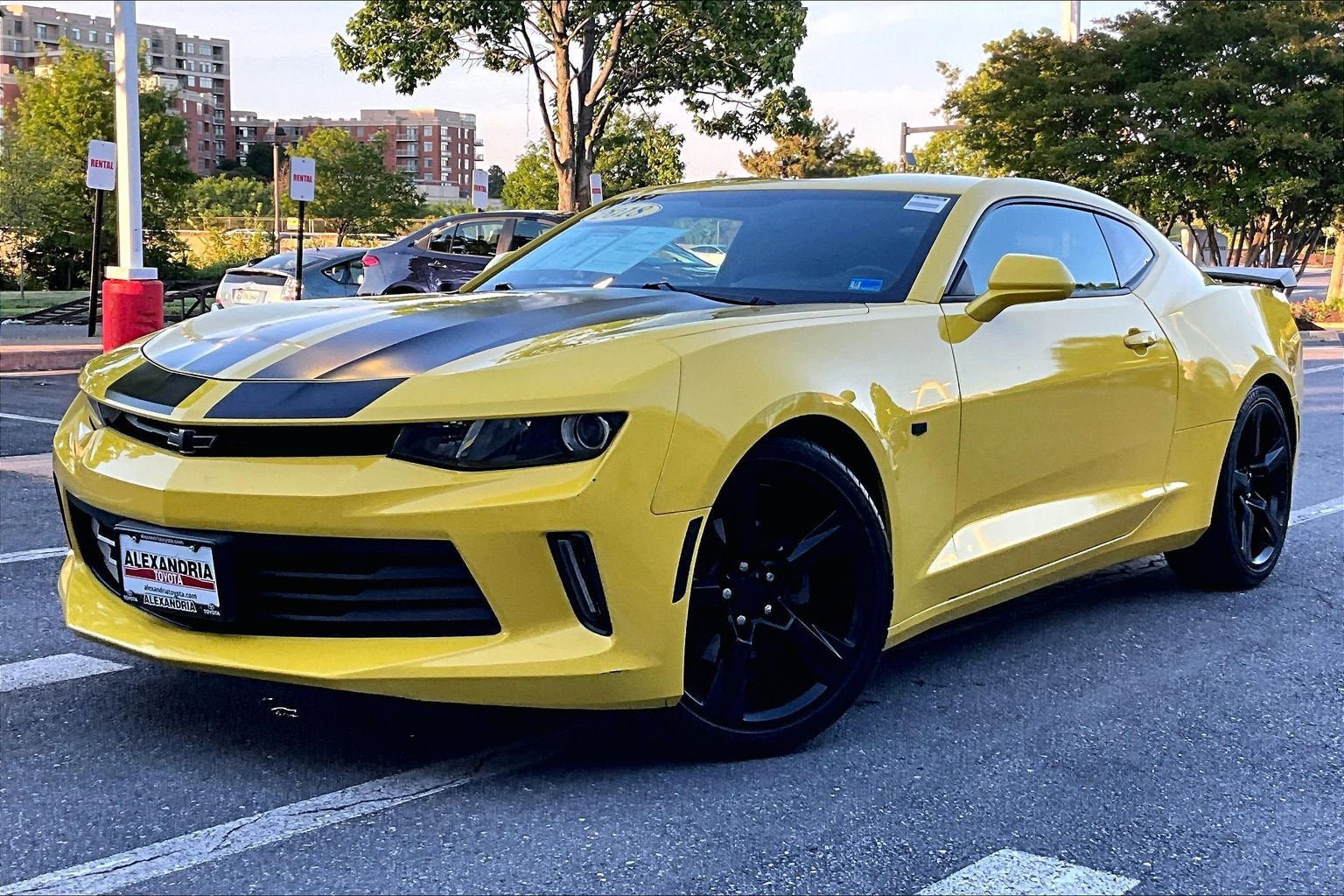 Used 2018 Chevrolet Camaro LT w/ Technology Package RWD image 1