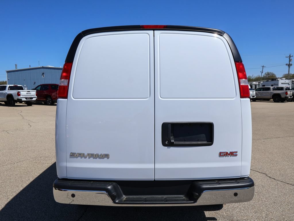 New 2026 GMC Savana 2500 w/ Driver Convenience Package RWD image 4