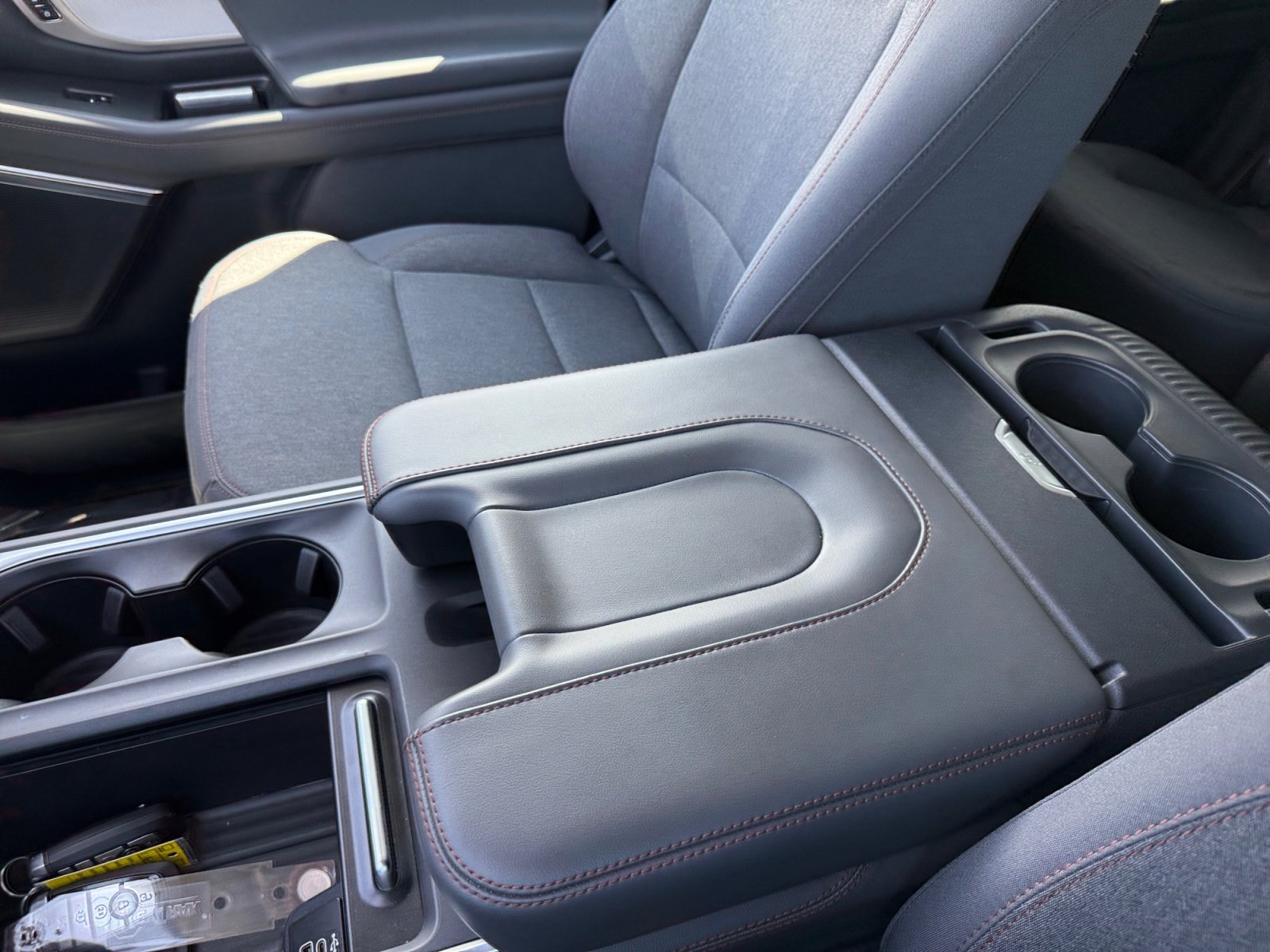 Certified 2025 Ford Expedition Active image 14