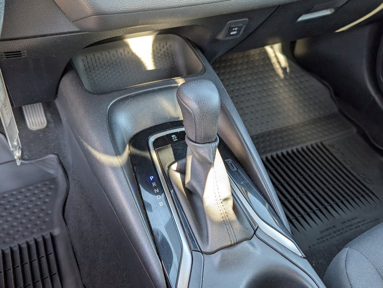 Used 2023 Toyota Corolla LE image 16