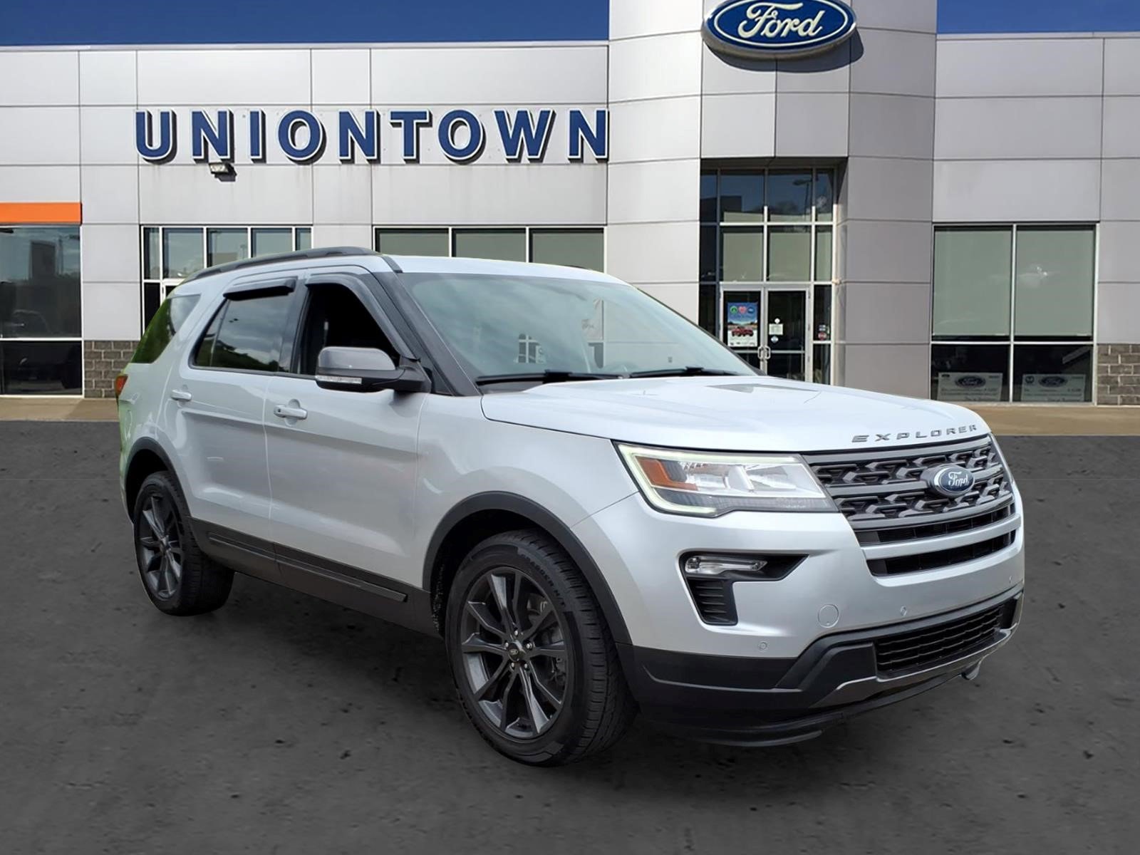 Used 2018 Ford Explorer XLT w/ Equipment Group 202A AWD/4WD video 1