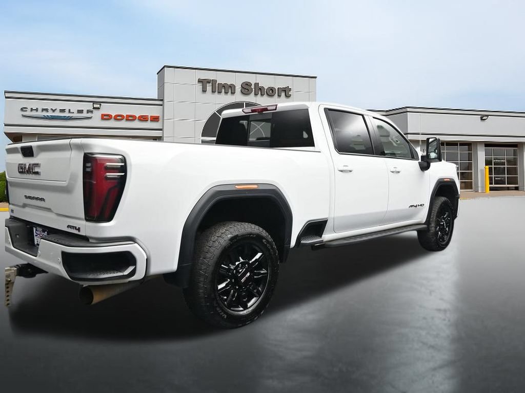 Used 2025 GMC Sierra 2500 AT4 w/ AT4 Premium Plus Package AWD/4WD image 5