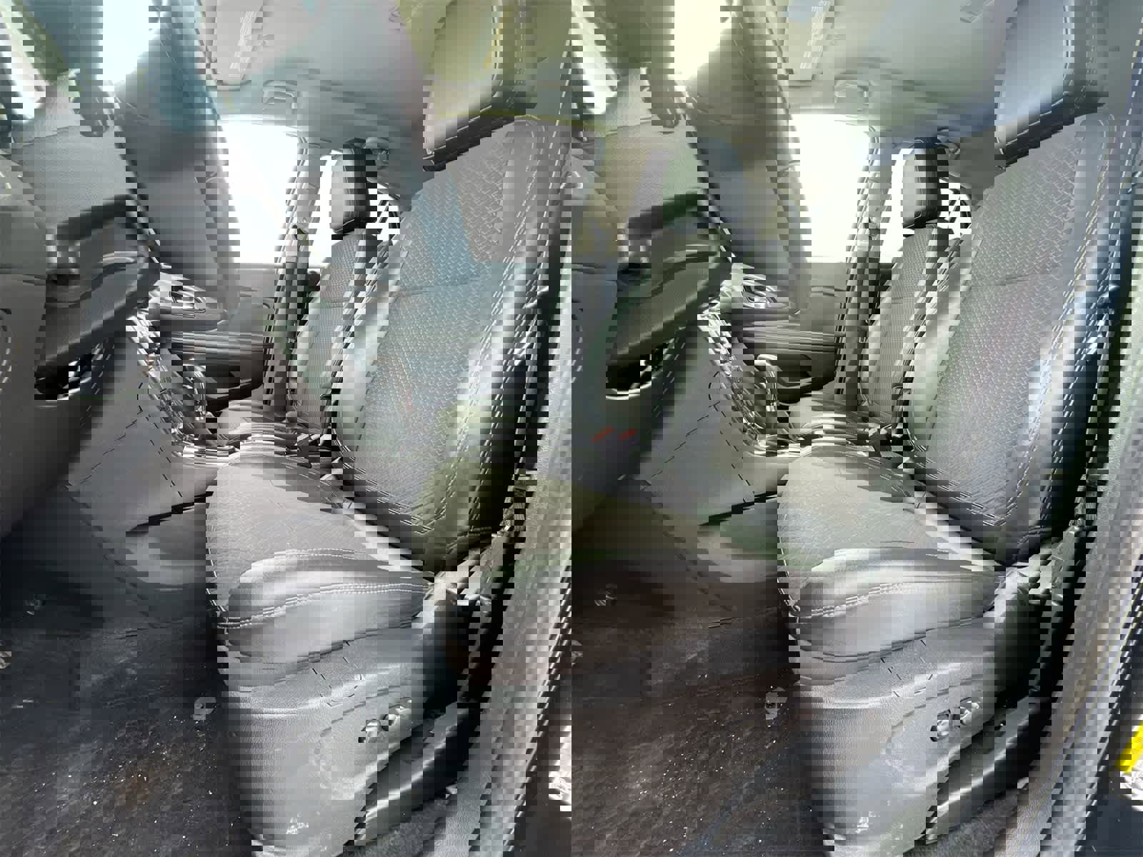 Used 2018 Buick Encore Preferred image 16