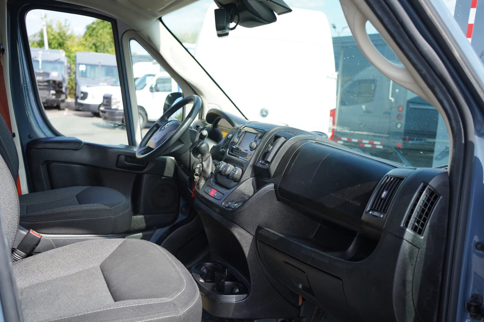 Used 2020 RAM ProMaster 3500 FWD image 2