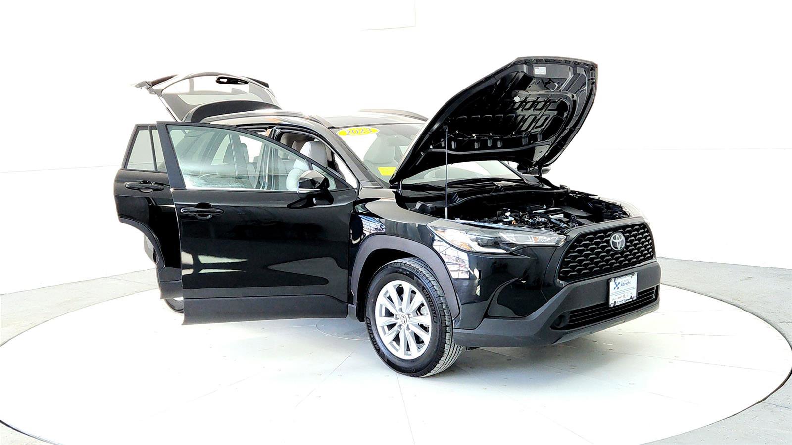 Certified 2023 Toyota Corolla Cross LE image 12