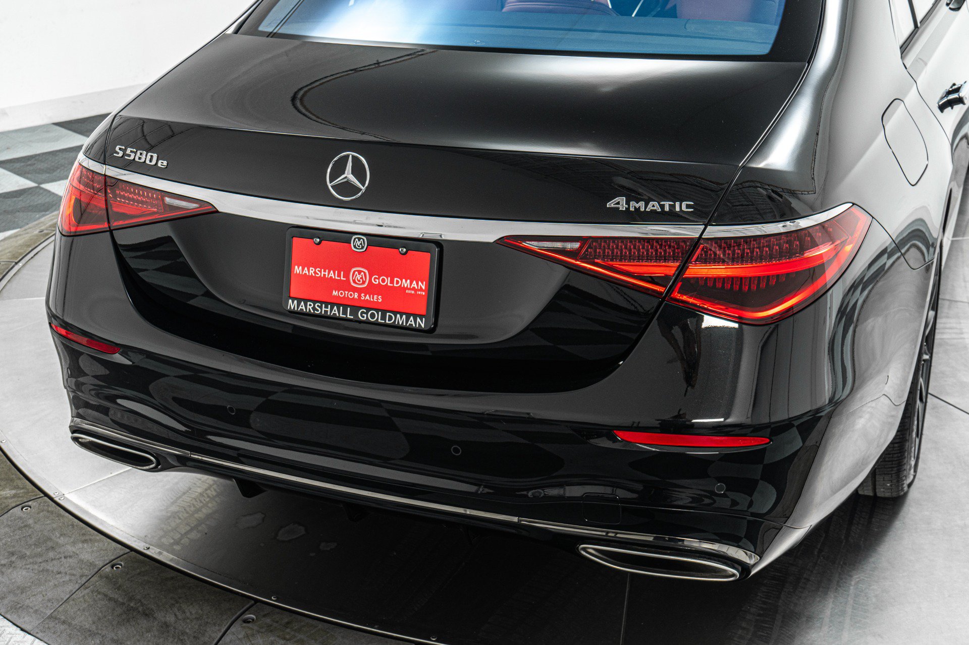 Used 2025 Mercedes-Benz S 580e 4MATIC Sedan image 37