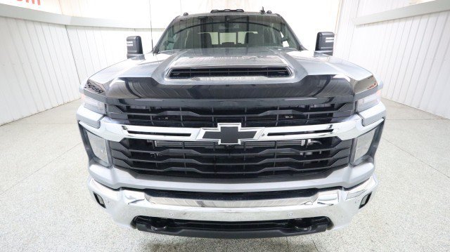 Used 2026 Chevrolet Silverado 2500 LT w/ All Star Edition AWD/4WD image 7