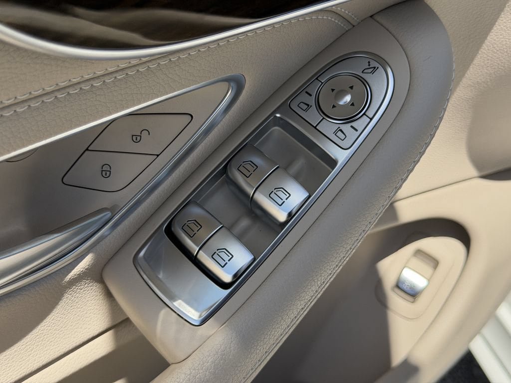 Used 2023 Mercedes-Benz C 300 Cabriolet image 19
