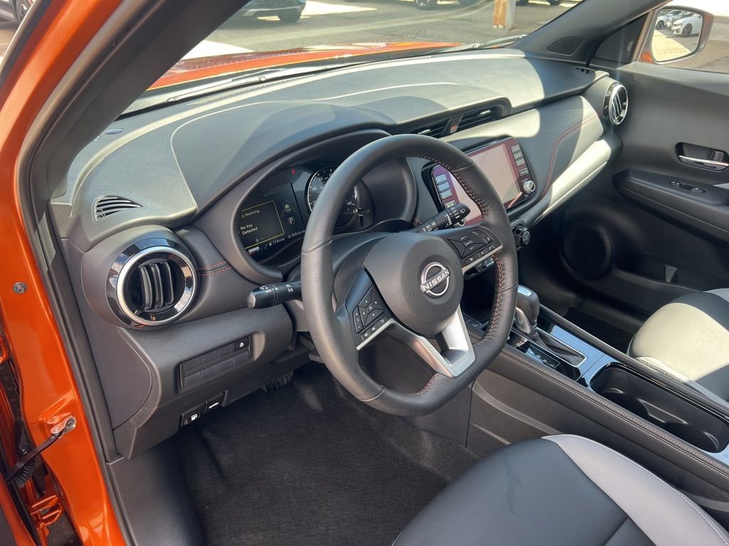 Certified 2023 Nissan Kicks SR w/ SR Premium Package FWD image 6