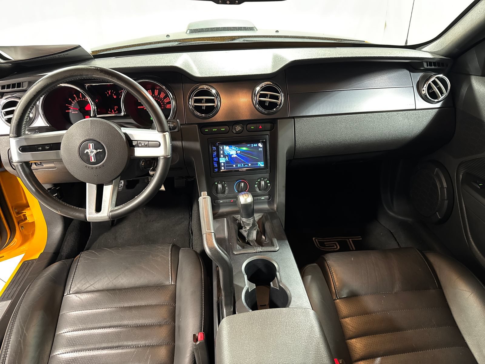 Used 2007 Ford Mustang GT Premium RWD image 4