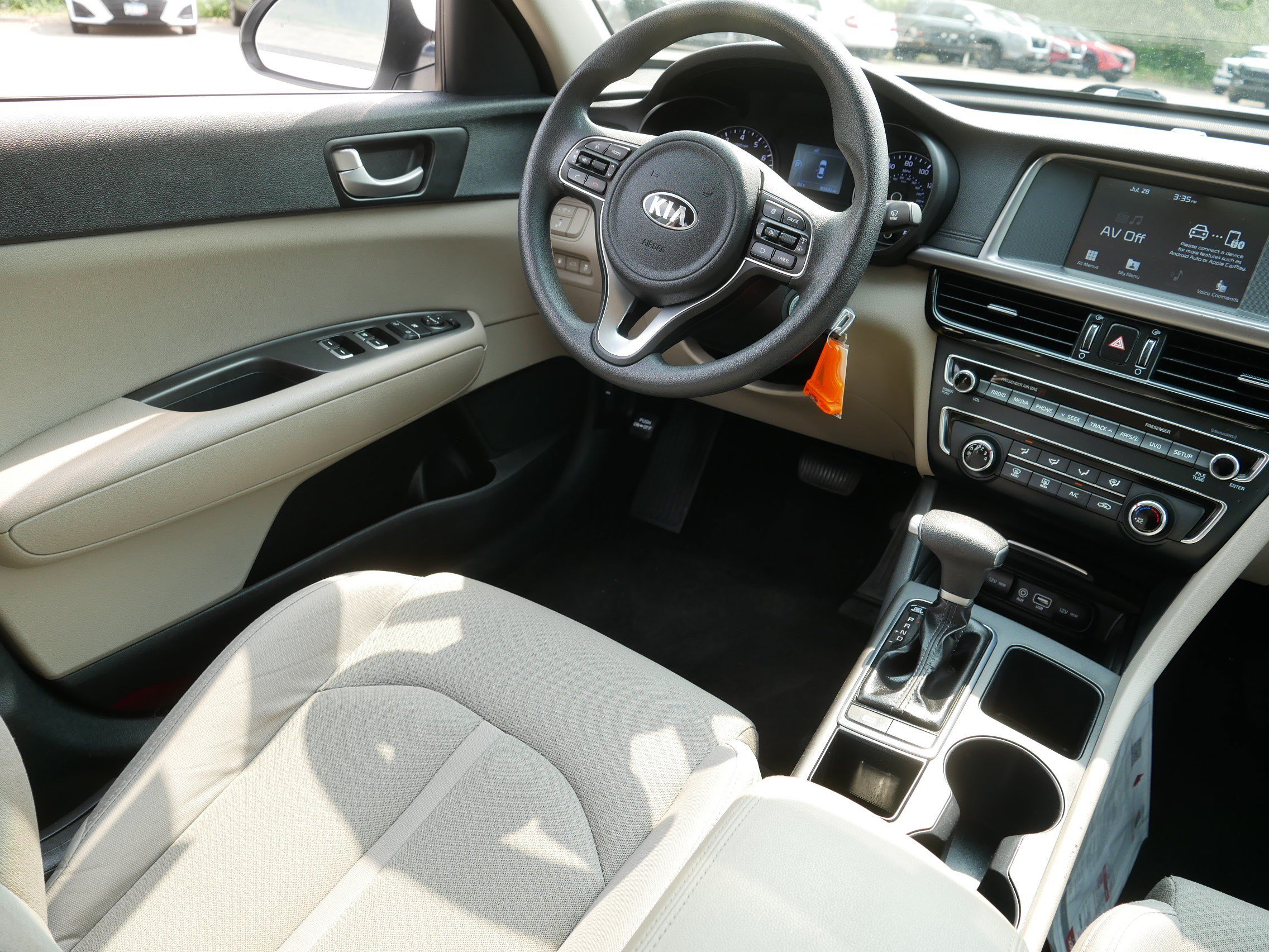 Used 2018 Kia Optima LX FWD image 9