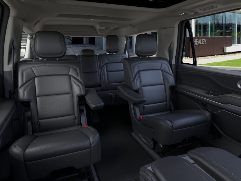 New 2025 Lincoln Navigator L Reserve AWD/4WD image 41