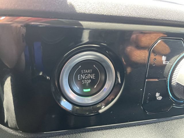 Used 2023 Chevrolet Silverado 1500 LT AWD/4WD image 16