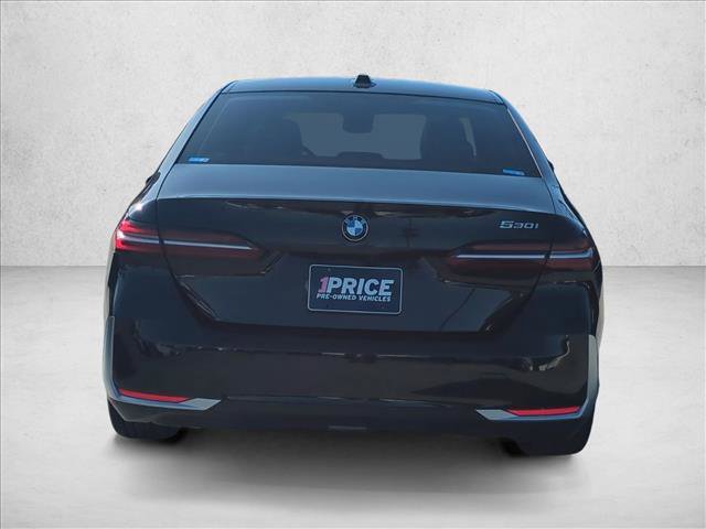 Certified 2024 BMW 530i w/ Premium Package RWD image 7