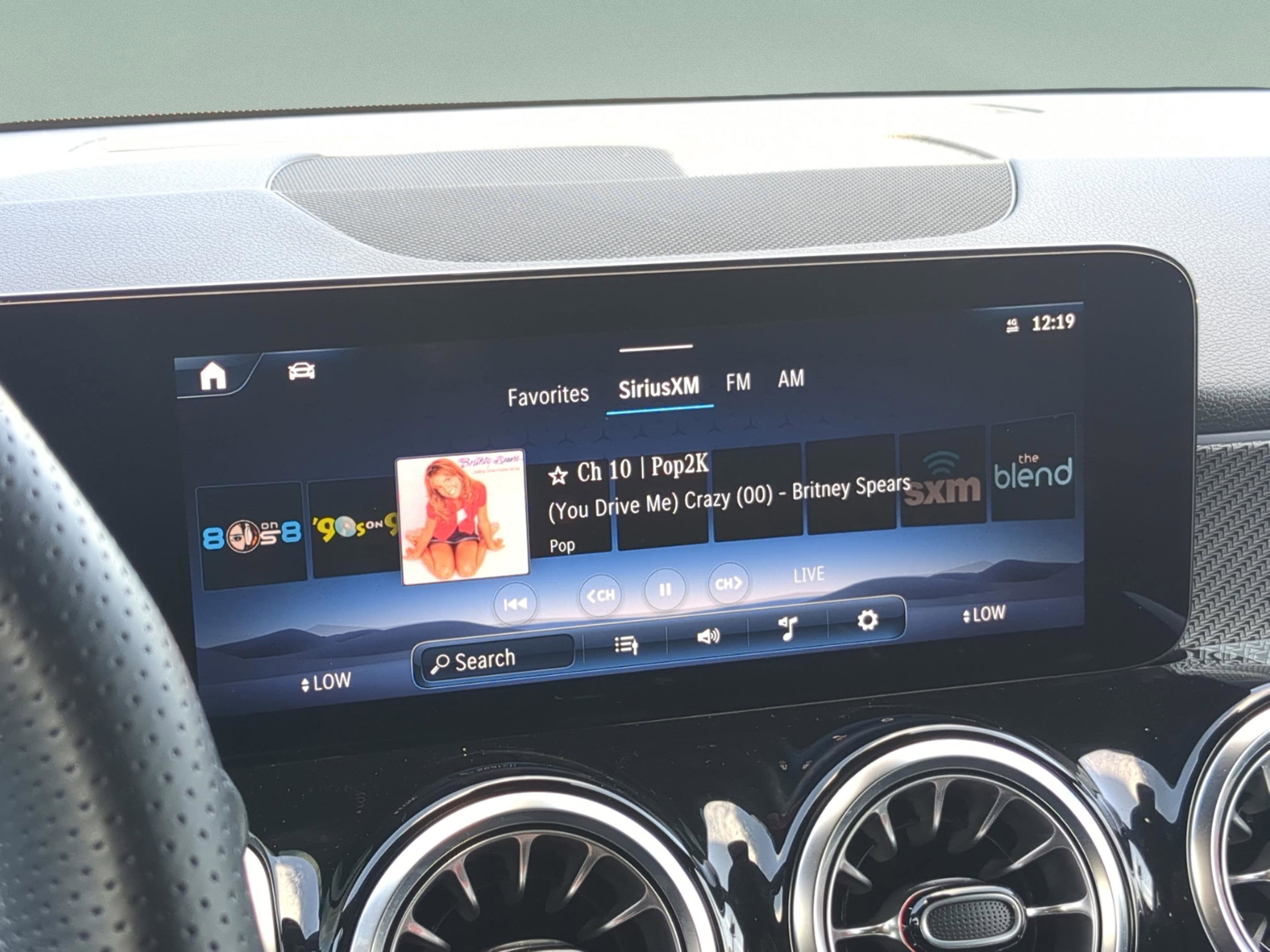 Certified 2025 Mercedes-Benz GLB 250 image 27