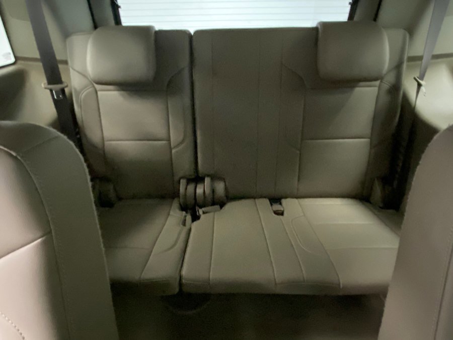 Used 2019 Chevrolet Tahoe LT w/ LT Signature Package AWD/4WD image 41