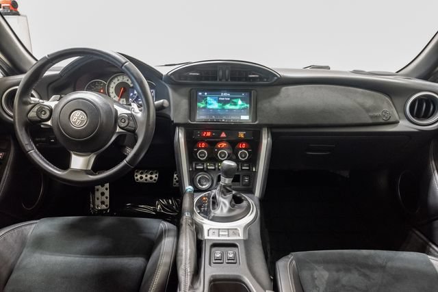Used 2018 Toyota 86 RWD image 21