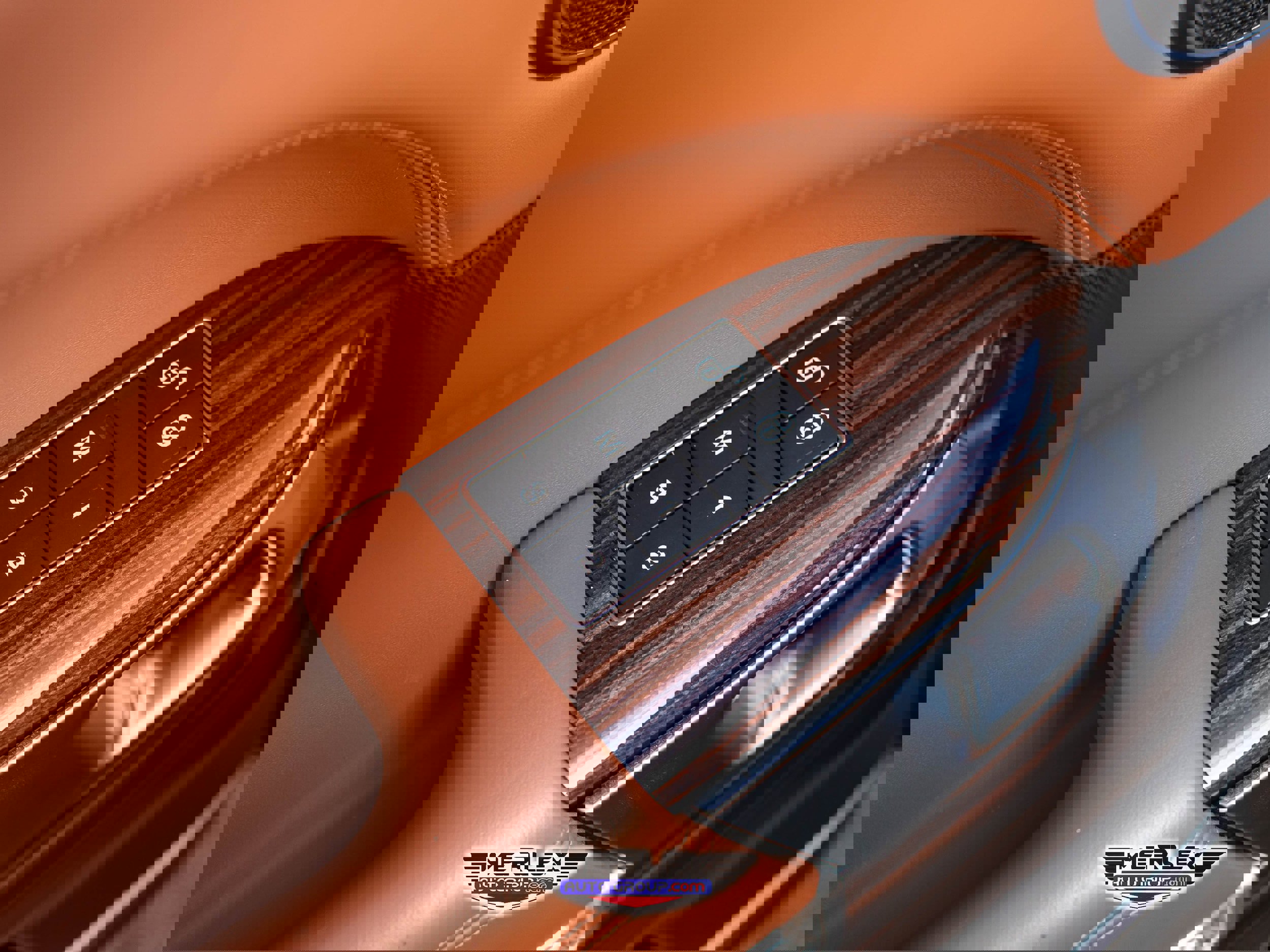 Used 2017 Land Rover Range Rover Autobiography image 44