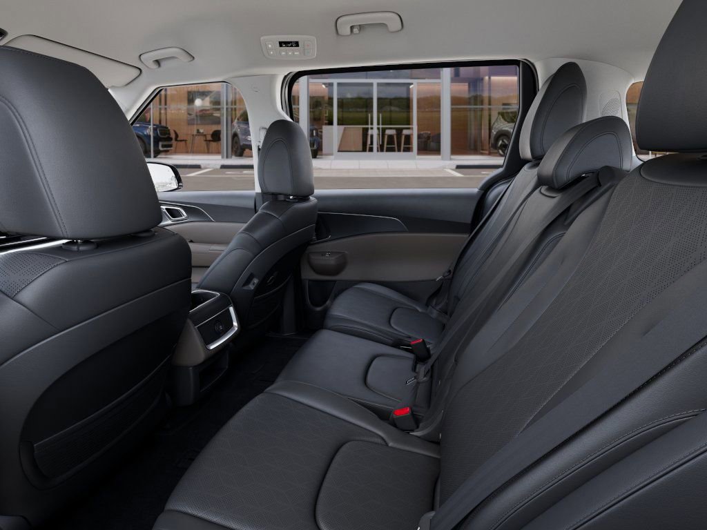 New 2026 Kia Carnival image 18