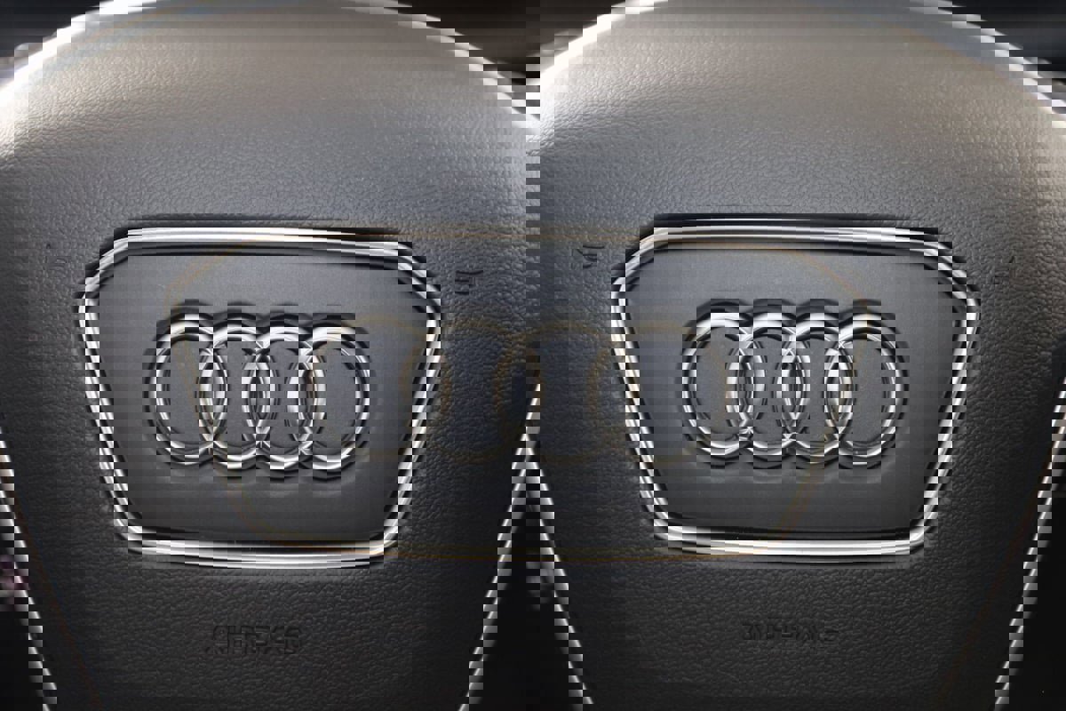 Used 2024 Audi RS e-tron GT w/ Carbon Performance Package image 71