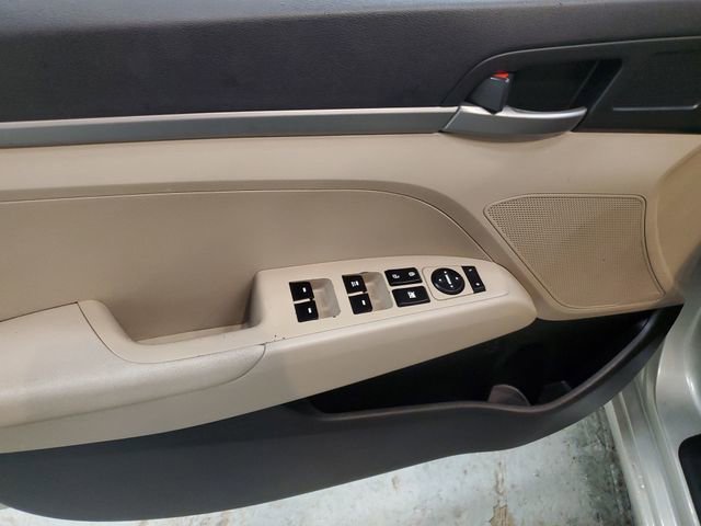 Used 2017 Hyundai Elantra SE image 10