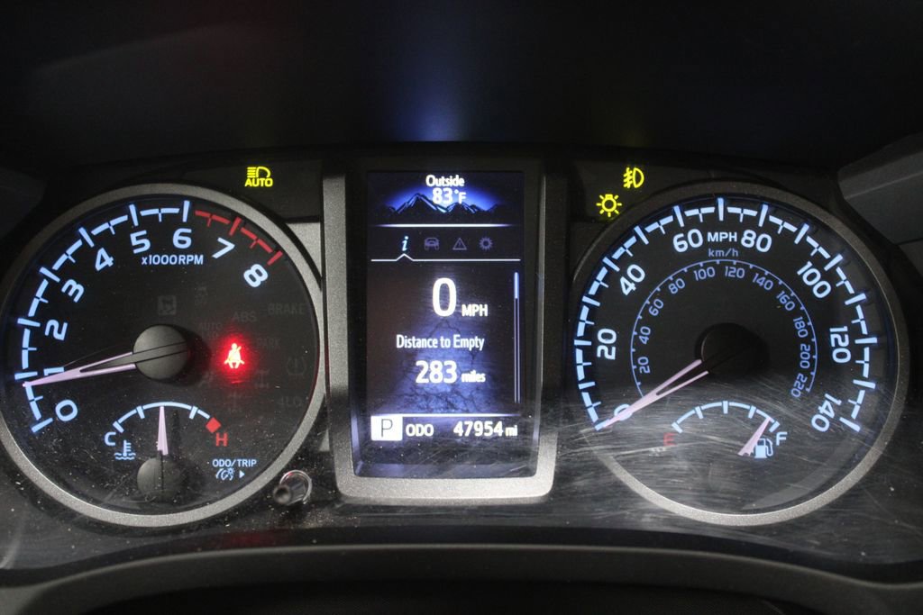 Used 2022 Toyota Tacoma TRD Off-Road w/ Technology Package image 22