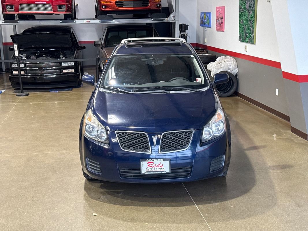 Used 2010 Pontiac Vibe AWD w/ Sun And Sound Package image 7