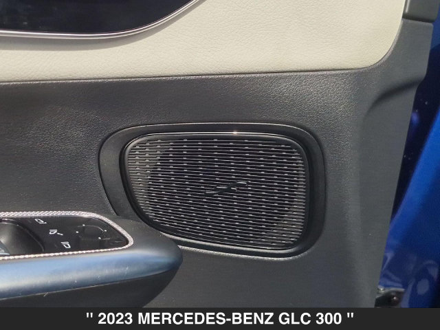 Used 2023 Mercedes-Benz GLC 300 4MATIC image 12