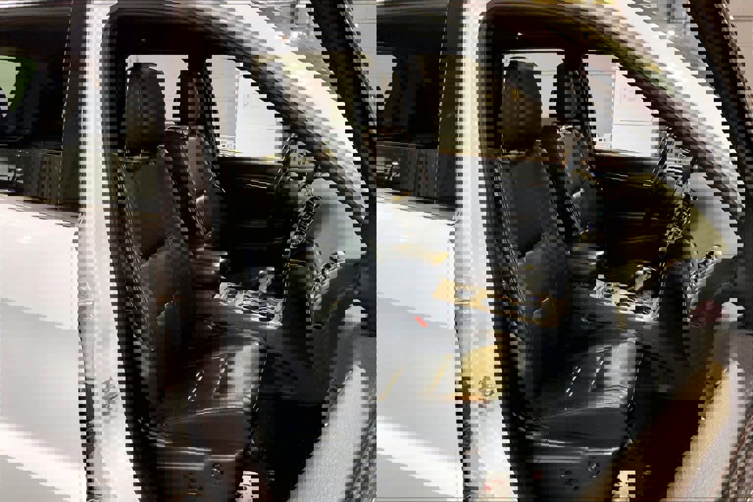 Used 2019 Jeep Grand Cherokee Limited w/ Luxury Group II image 8