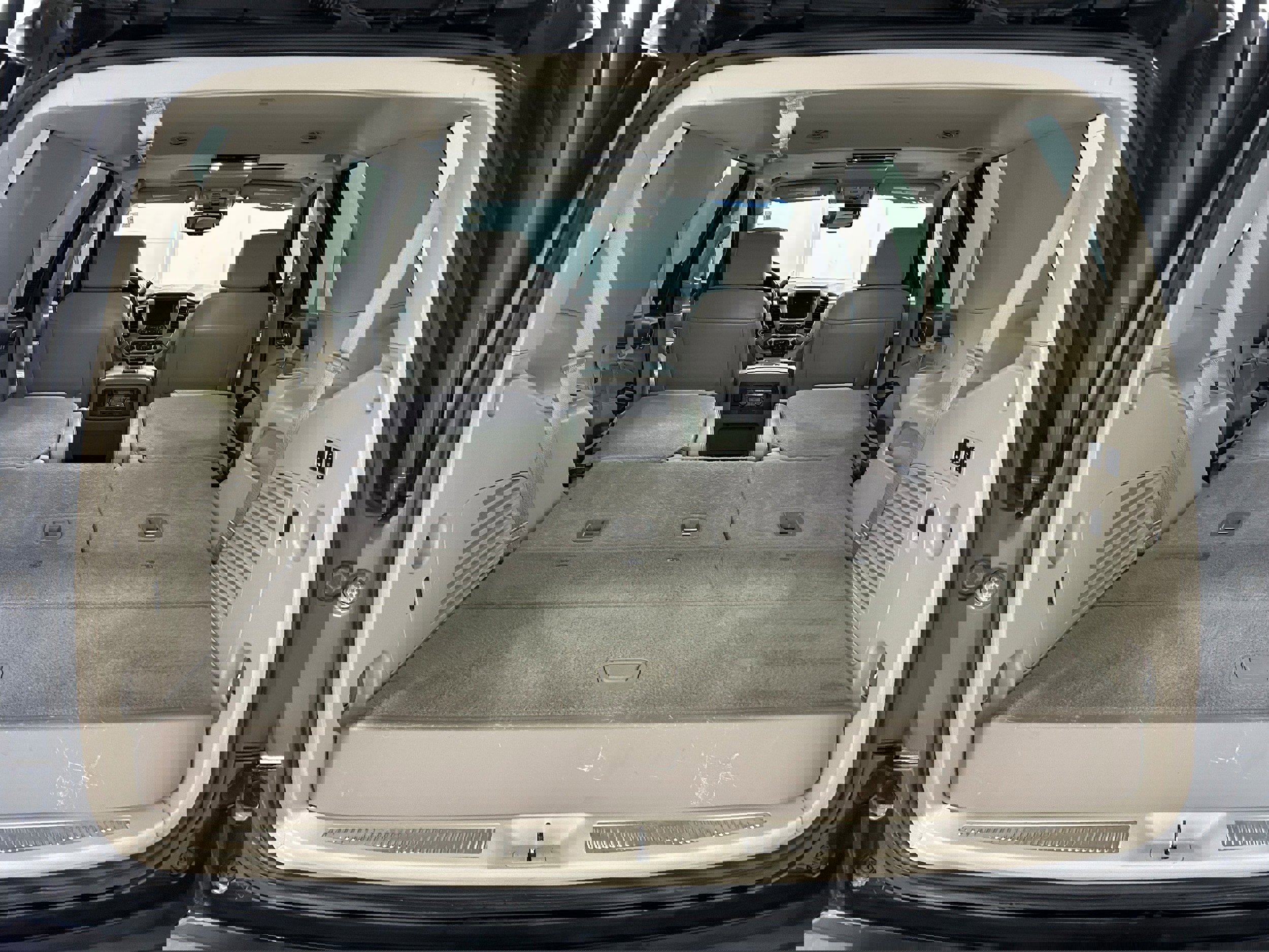 Used 2019 GMC Yukon Denali w/ Denali Ultimate Package image 38