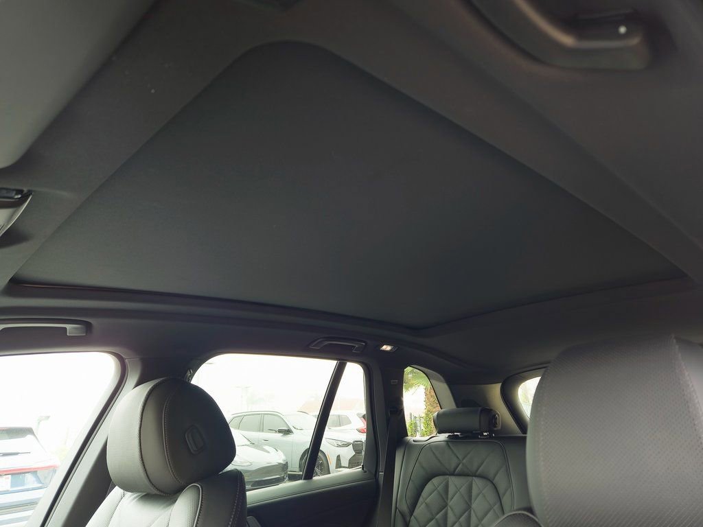 New 2026 BMW X5 xDrive50e w/ Premium Package image 17