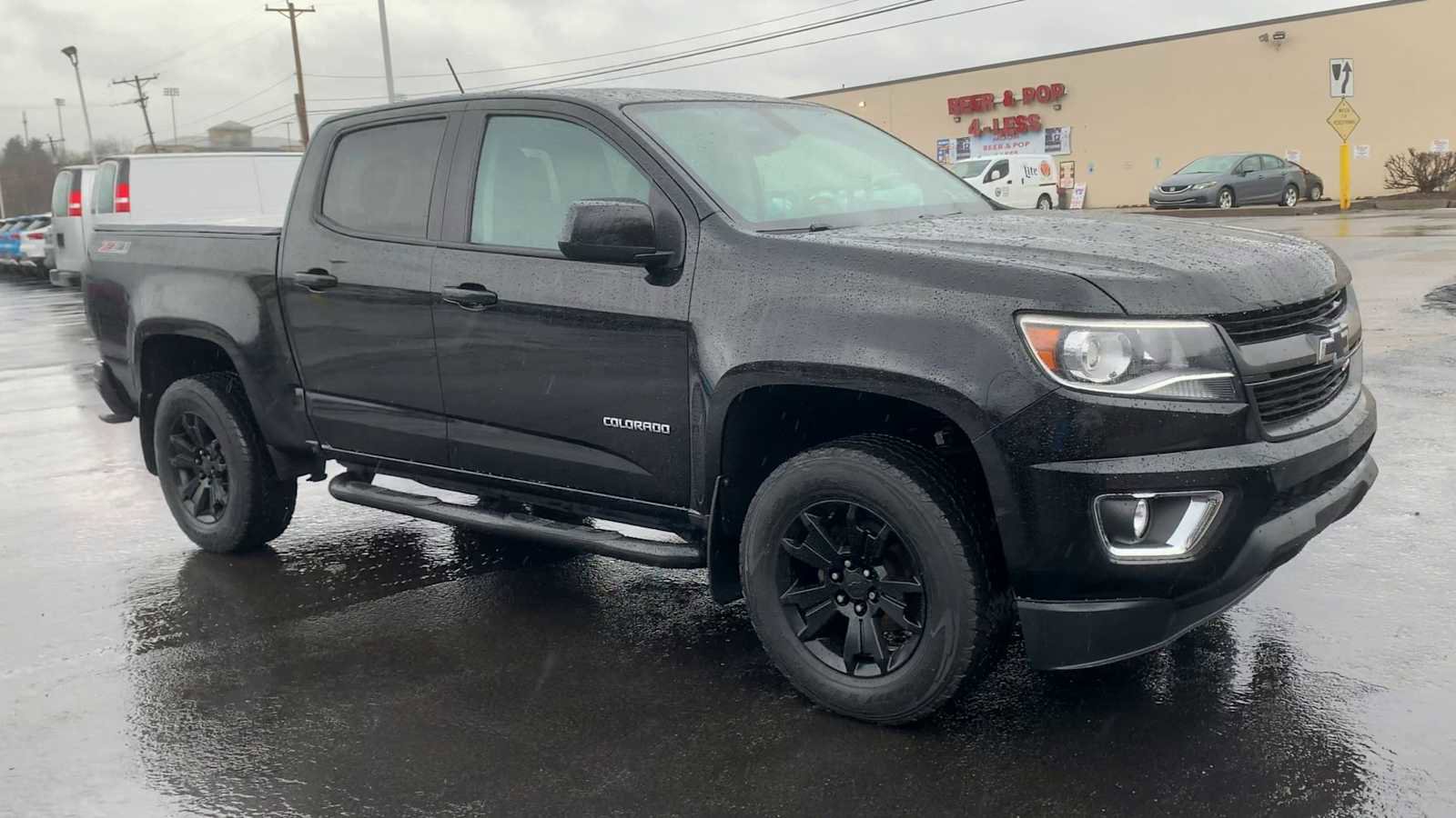 Used 2018 Chevrolet Colorado Z71 w/ LPO, Premium Interior Package image 2