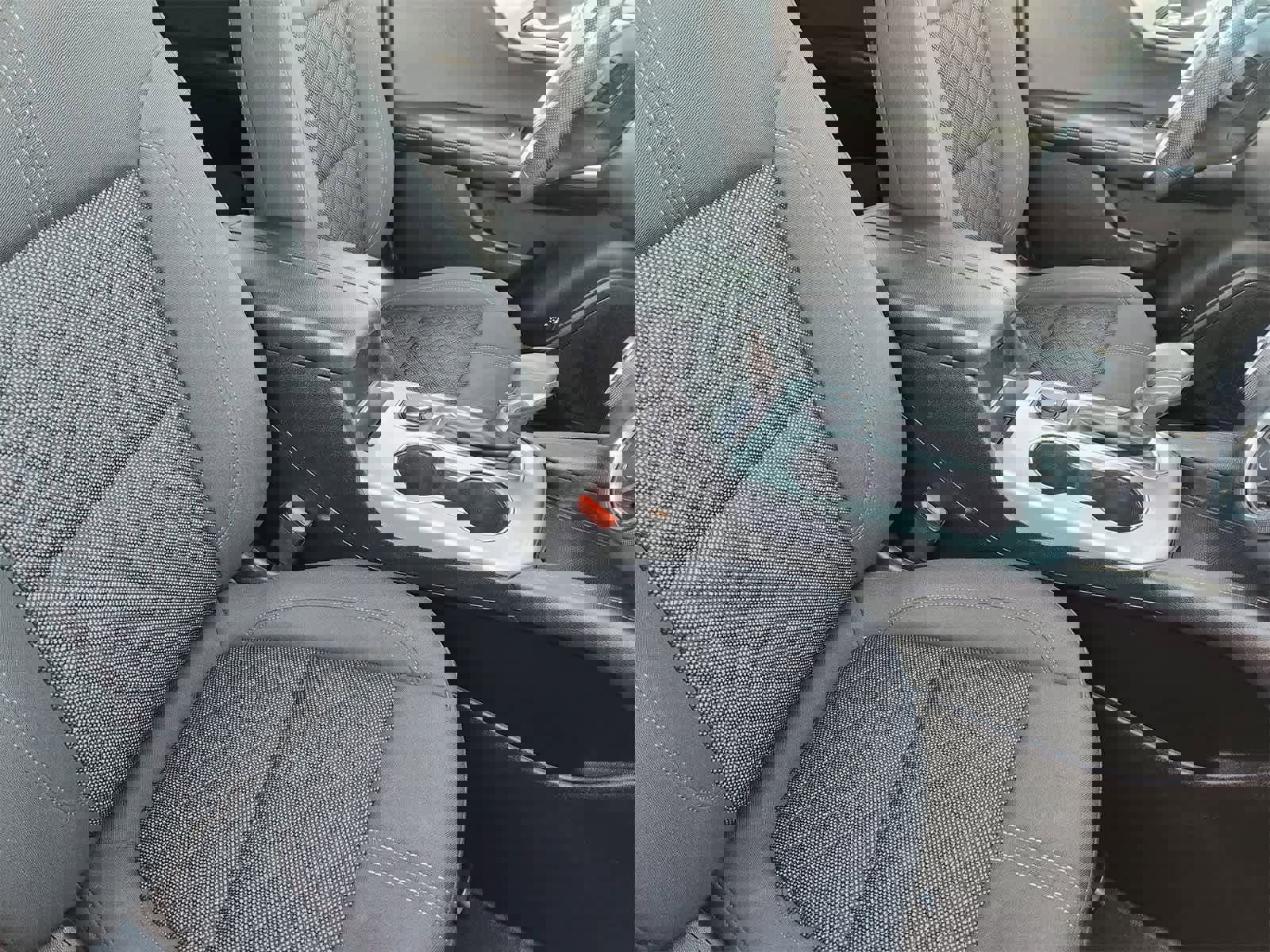 Used 2021 Chevrolet Blazer LT image 13