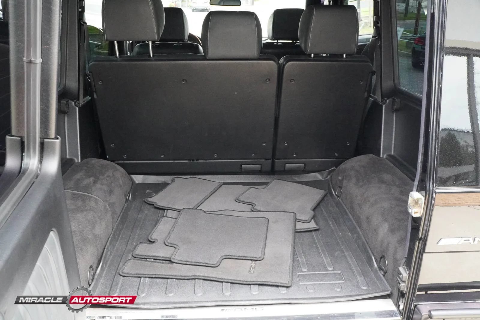 Used 2009 Mercedes-Benz G 55 AMG 4MATIC image 28
