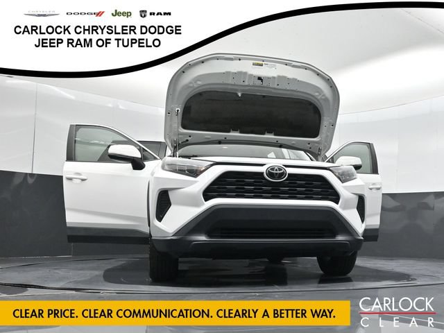Used 2021 Toyota RAV4 LE AWD/4WD image 53