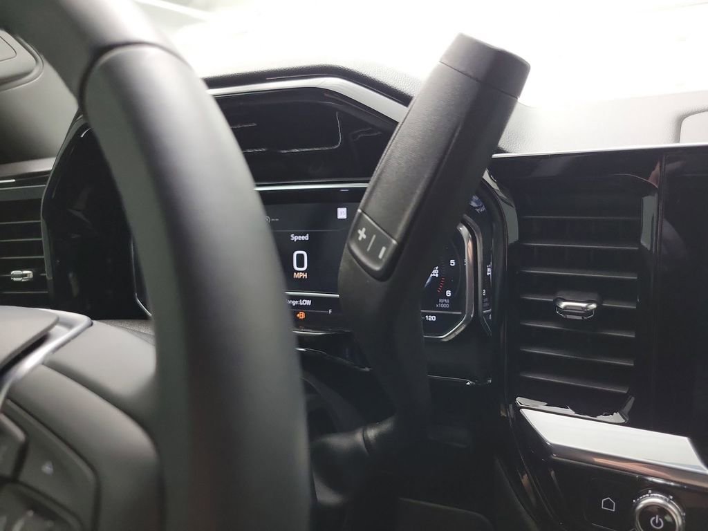 Used 2025 GMC Sierra 3500 SLE w/ SLE Convenience Package image 25