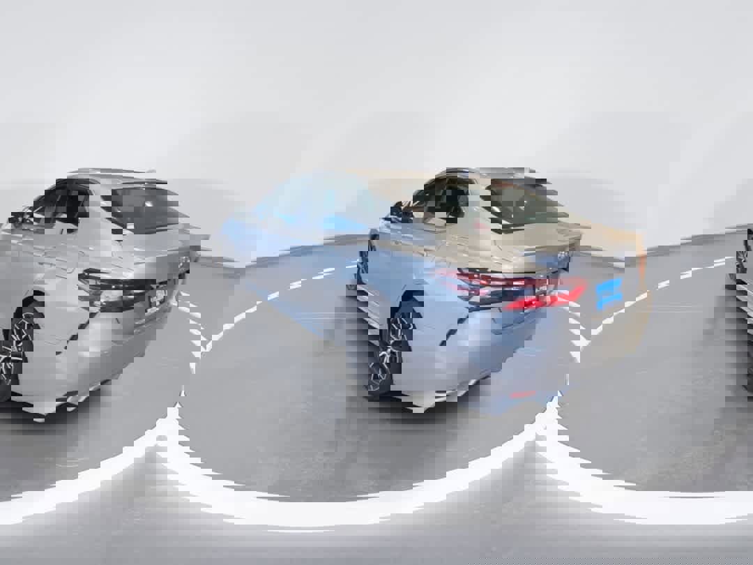 Used 2023 Toyota Camry SE image 6