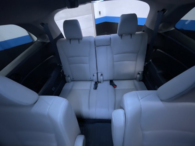Certified 2020 Honda Pilot Touring image 24