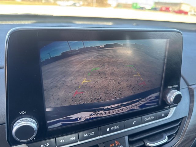 Used 2024 Nissan Altima 2.5 SV image 11