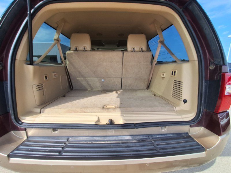 Used 2011 Ford Expedition EL XLT w/ 203A Rapid Spec Order Code AWD/4WD image 9