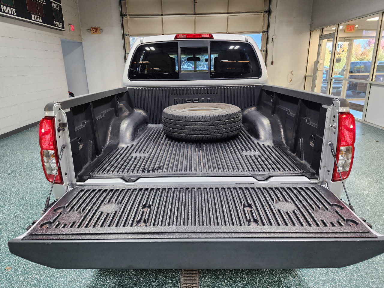 Used 2019 Nissan Frontier SV image 21