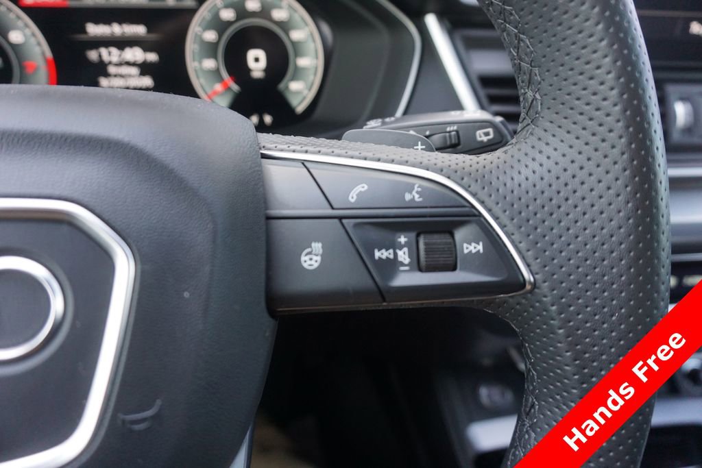 Used 2024 Audi Q5 2.0T Prestige w/ Prestige Package image 4