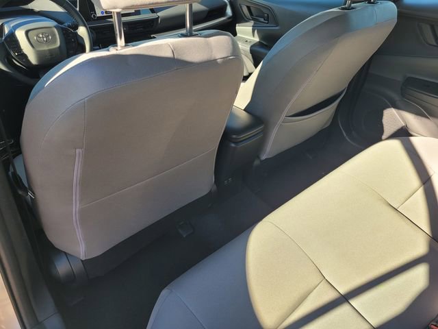 Used 2024 Toyota Prius LE image 14
