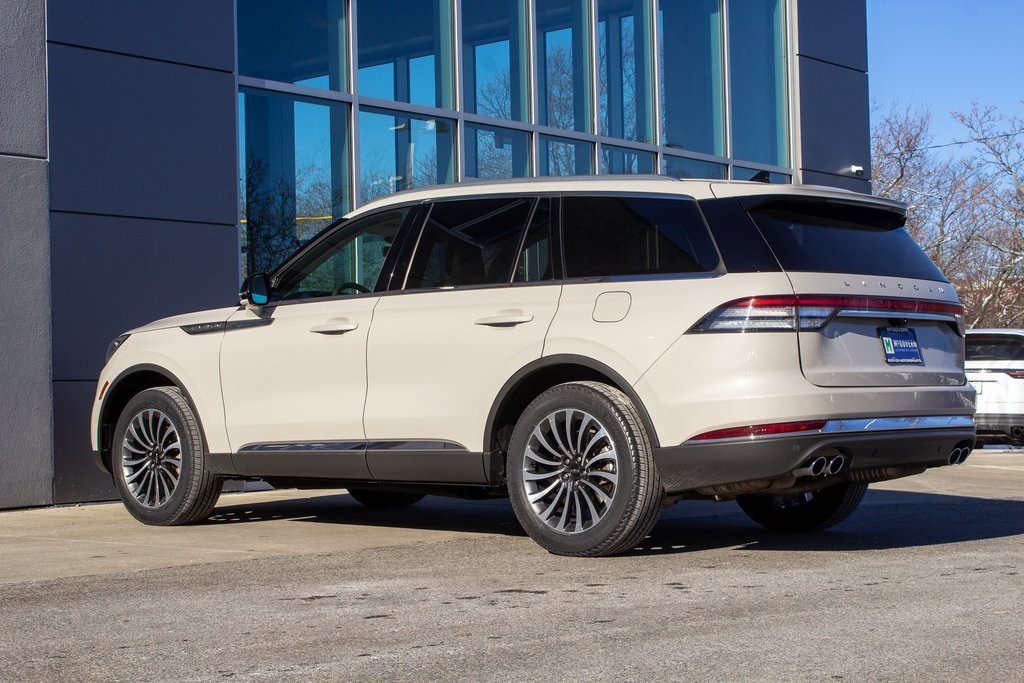 Used 2022 Lincoln Aviator Reserve w/ Elements Package Plus image 8