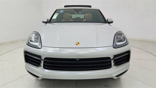 Used 2022 Porsche Cayenne image 2