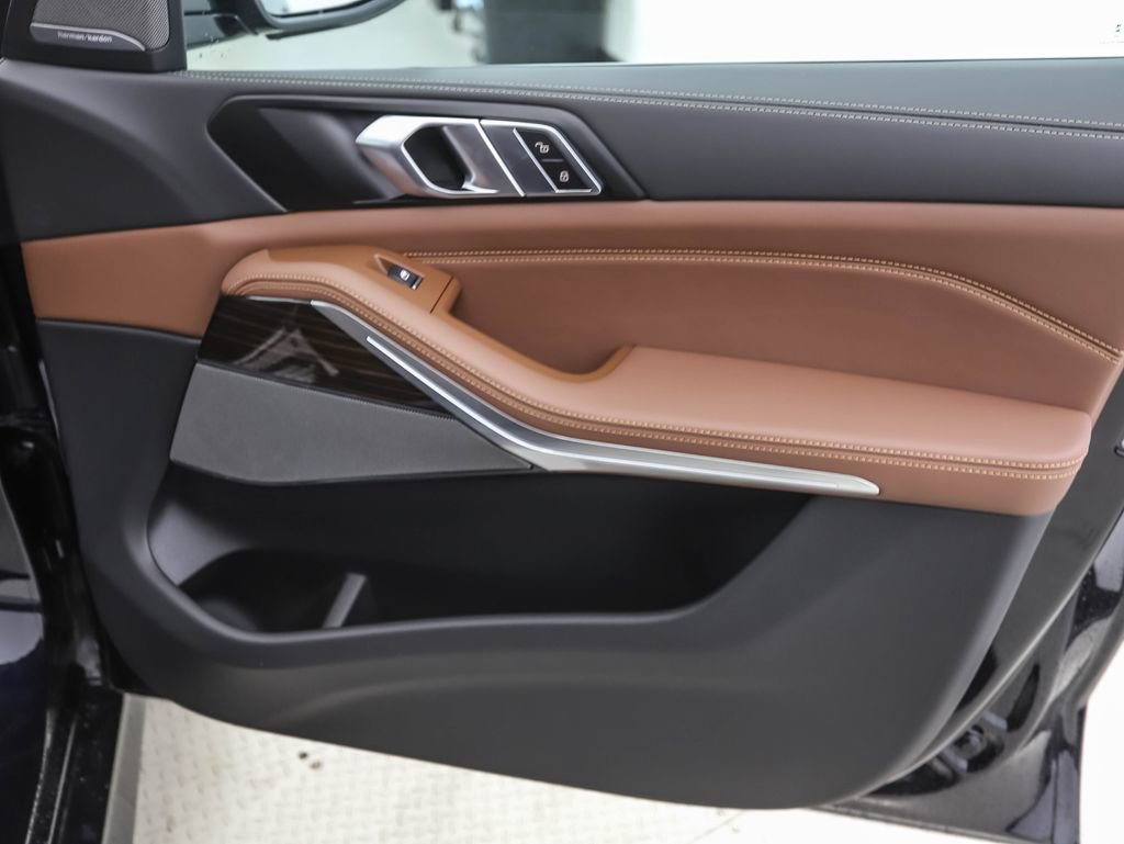 New 2026 BMW X5 xDrive40i w/ M Sport Package image 29