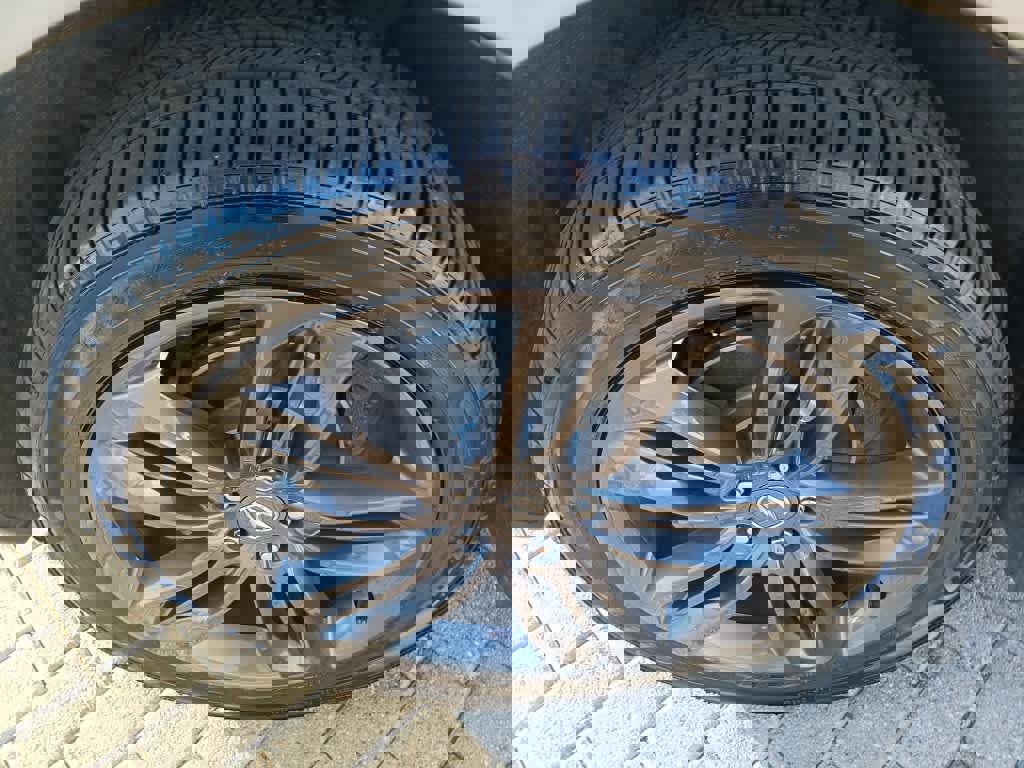 Used 2023 Acura RDX A-Spec image 9